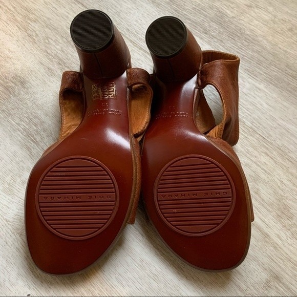 Chie Mihara Leather Block Heel Sandals, Size 36 - Picture 8 of 10